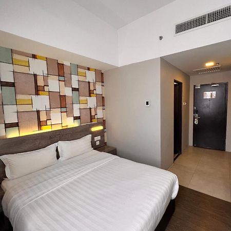 Ajang Hotel Miri Eksteriør billede