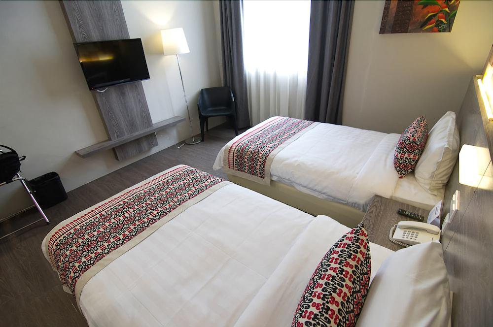 Ajang Hotel Miri Eksteriør billede