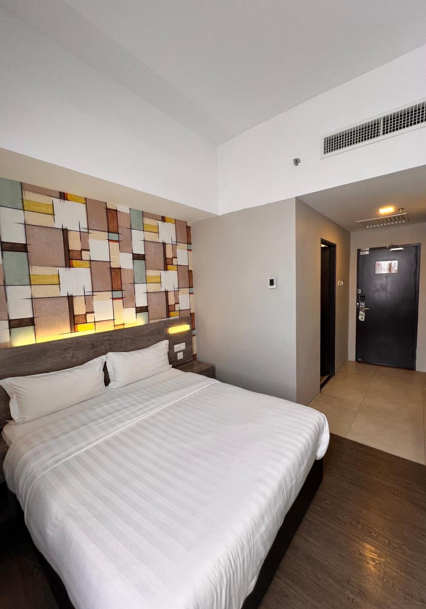 Ajang Hotel Miri Eksteriør billede